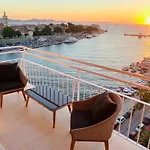 Апартаменти Panorama Sea View