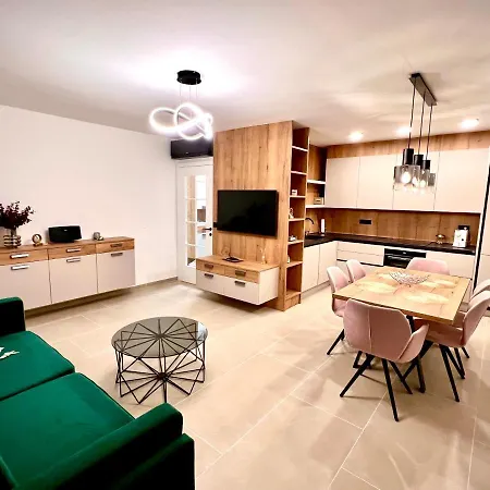 Panorama Sea View アパート *